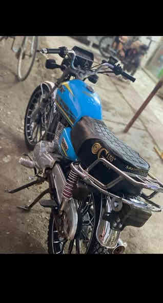 سلام عليكم شباب دراجه سولنك للبيع دشبول اكتروني عليها ادامه جديد دسك أمام و بنز خلفي و دهن امزويل  استخدام شخص ما طالع دلفري ابد و دراجه مكفوله كفاله عامه كهربائيات شغالها سعر 750و بيها مجال عنوان بغداد الحسينية سكلات*********** رقمي
