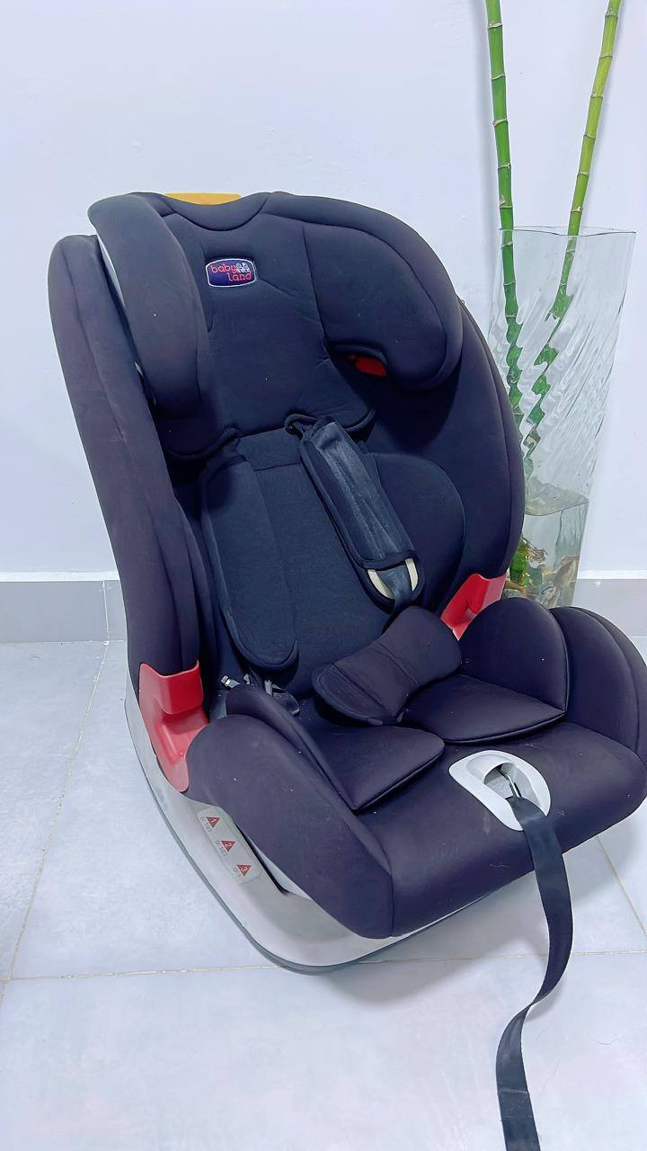 كرسي سيارة للأطفال مستعمل ونظيف
السعر ٣٥ الف

للتواصل واتساب ***********
