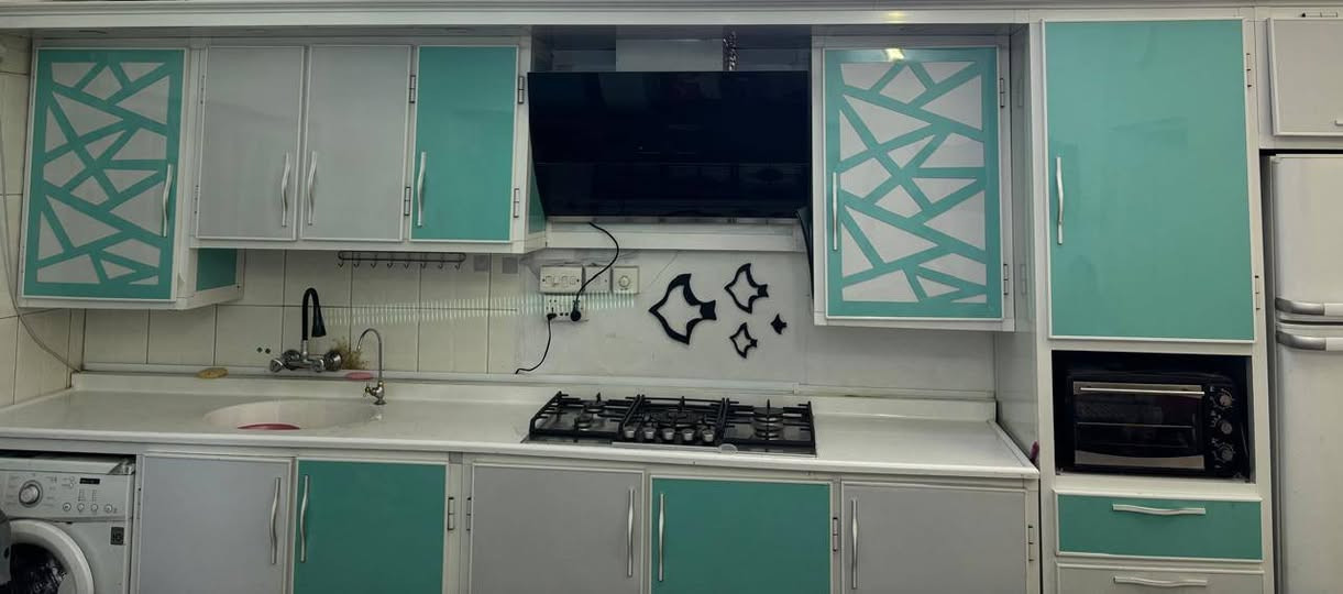 كاونتر المنيوم للبيع نضيف جدا مكانه بغداد/ القادسيه 
3،متر و25سم  بدون الطباخ والمرشحه 
للاستفسار الاتصال علرقم ***********📞
