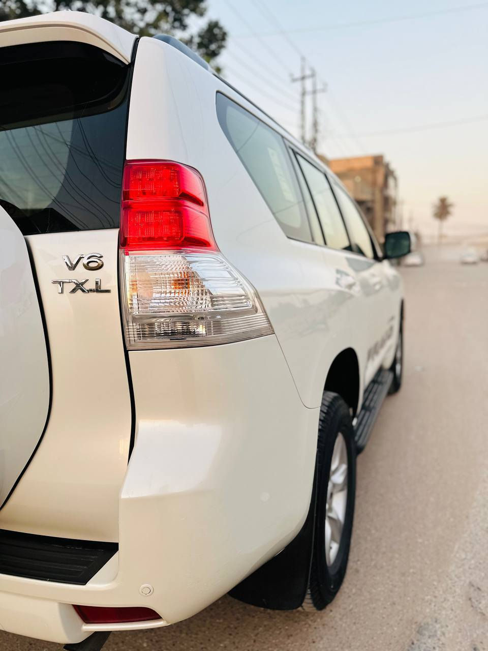 🟥سلام عليكم للبيع اوالمراوس
برادو 2012كويتي اصل دبل تانكي فول مواصفات 1/1 استخدام شخصي ماشيه175حقيقي 
سياره حلوه وجديده شرط كله عل بلاد بدون فتح بدون تبديل كير مكينه مكفولات بيهاحافه  باب السائق صبغ فقط بدون فتح والباقي كفاله عامه لا شخط لارصغه وين ميعجبك تفحص سونار بل منشور جديد رقم بغداد انكليزي  بسمي 
#السعر275وبيهامجال العنوان بغداد الكاضميه 
 ***********/☎️/***********
