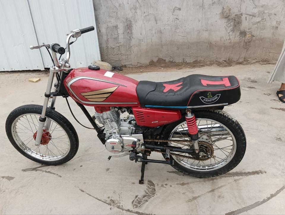 للبيع مستعجل سعر 550وبيها مجال  اتصال ع رقم مكان ميسان ‭0775 873 1811‬
