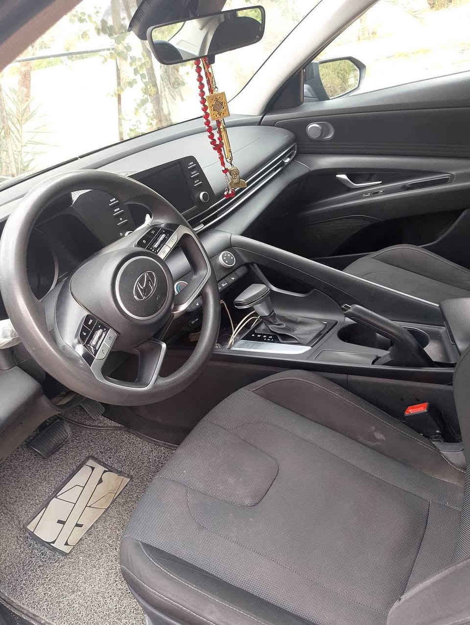 ﷽
السلام عليكم 
النترا 2022 
حادثهة الدعامية الخلفية 
مكينة2000 دوش 
مكينة وكير مكفولة
سيارة حلوة ونضيفة 
المكان الشعلة حي الجوادين
الرقم ***********
