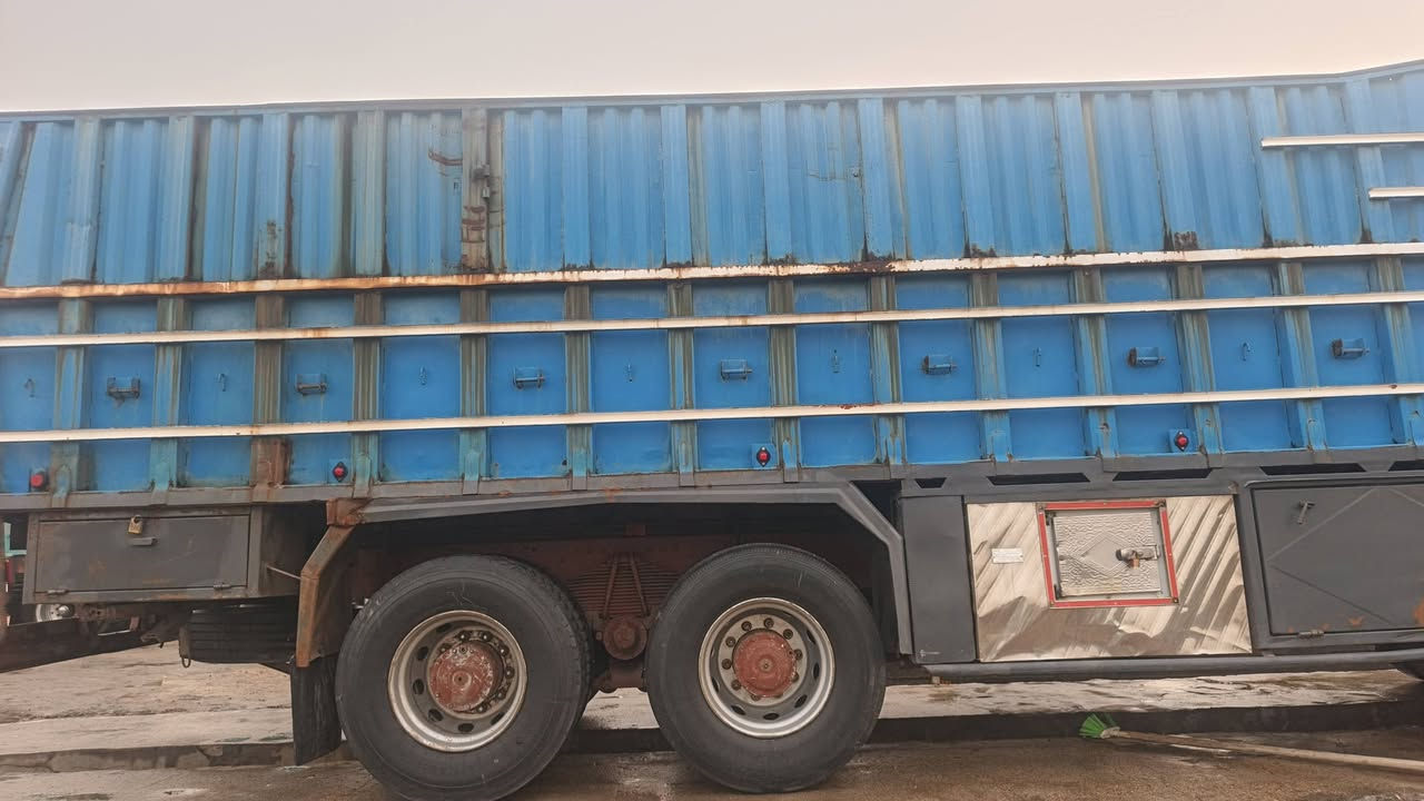 بدي البي كرواتي البيع طول ٧ و ٣٠ و عرض ٢ متر و ٤٠   جنط ٢ و مطبخ و ثلاجه و سوبياه مجود  مثل موضح عدك بل صوره و فيديو  
سعر ٢٥ وراق وبيه مجال بسيط 
مكاني سماوه الرميثه  
***********
