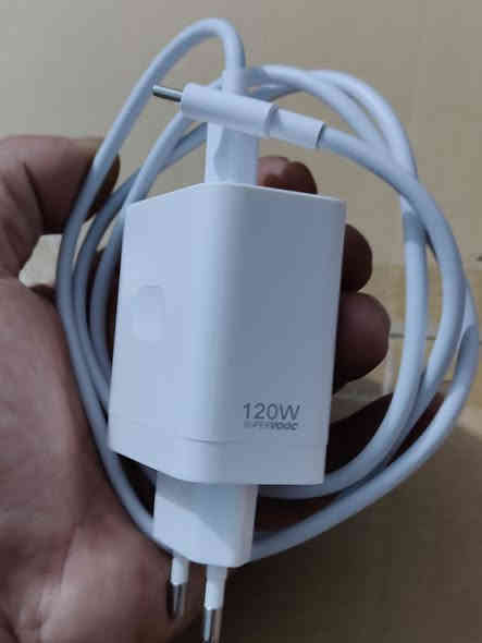 شاحن ريلمي اصلي بلادي شركة شرط الفحص مثل الصورة
اذا ماطلع شحن SuperVooc عداد كسرة امام المندوب
شاحنه ريلمي 120 واط 👈السعر 20 الف
شاحنه ريلمي 80 واط 👈السعر 15 الف
شاحنه هونر 66 واط 👈 السعر 25 الف
كيبل ريلمي اصلي شحن 120Wسوبر فوك👈10 الاف
كيبل هونر وهواوي اصلي يدعم شحن100واط👈10الاف
للــــــــطلب فقط عبر الواتساب ***********
العنـــــ✍️ـــوان 
محافظــــة - واســـط - الكــــوت - مـــركز المدينــــة 
التوصيـــــل متوفــــر 6 الاف لجـــميع المحافظات💨🚕
