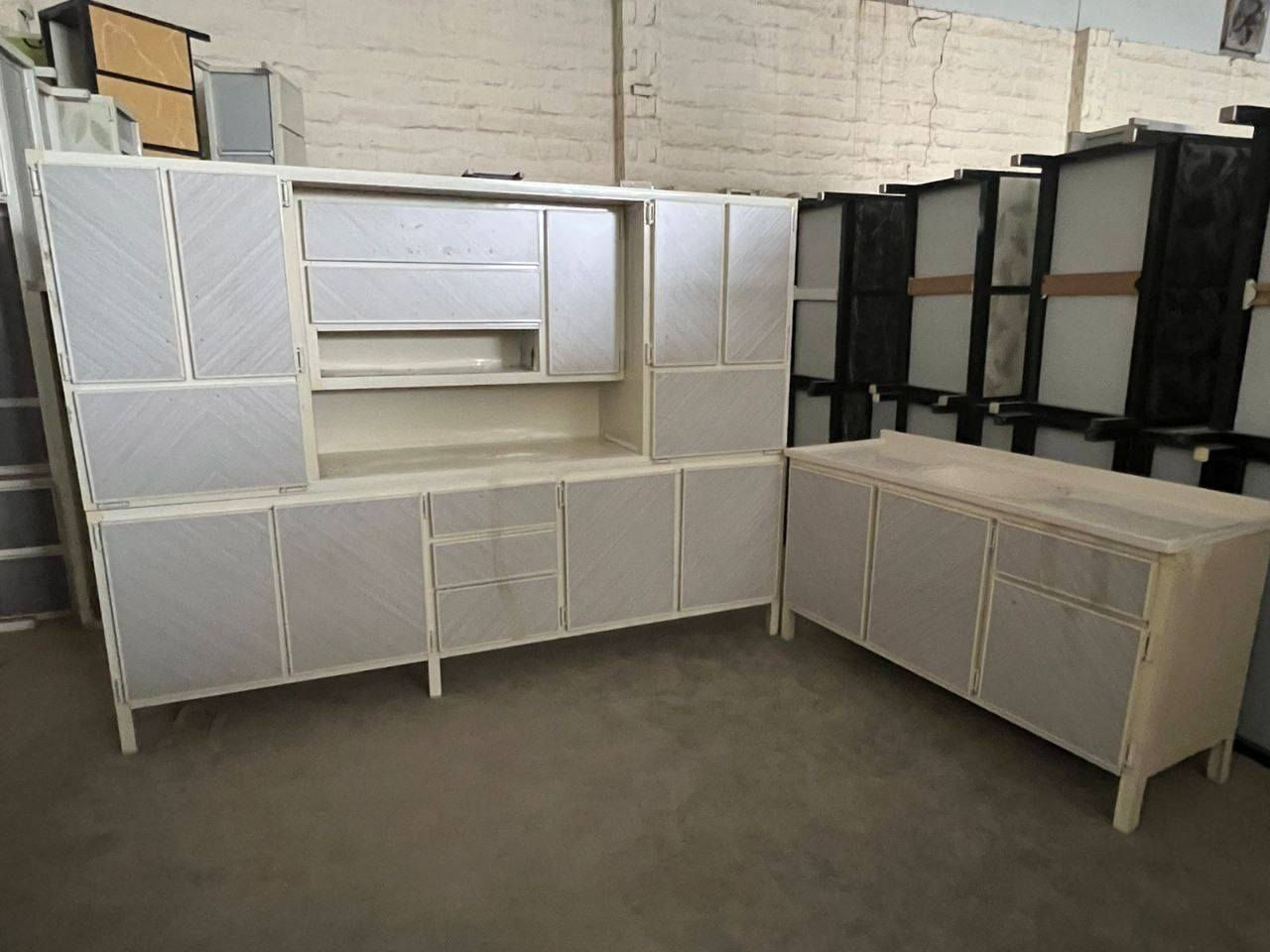 كاونتر مترين.ونص أرضي. مترين. ملحق. ونص.  مع سنك مرمر متر ونص


**إذا كنت صاحب هذا الإعلان وتريد حذفه لأي سبب، رجاءا أرسل رسالة إلى الدعم الفني**