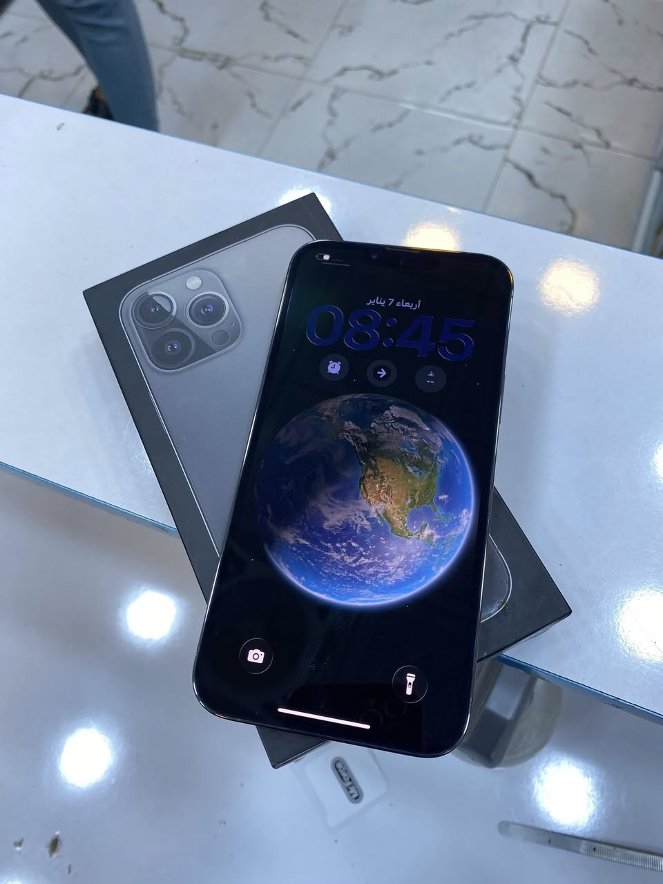 ايفون 13 برو ماكس 256 ذاكرة

بطارية 95‎%‎

نضافة 100‎%‎

كامل ملحقات الاصلية شركة ماستر 

اصلي وبيه ضمان لوكالة 

استخدام قليل

السعر مناسب   
 ***********
العنوان:
القطاع – شارع المدارس – مقابل مدرسة الأندلس
مركز الشمس 2
