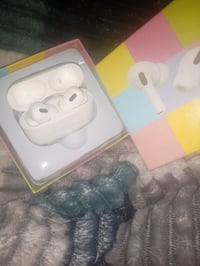 ايربود جديد • أمازون • الأسكان القديم