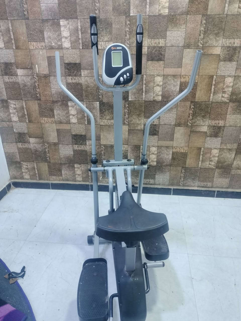 عجله رياضيه كسر زيرو حاله ممتازه استخدام شهرين للبيع


**إذا كنت صاحب هذا الإعلان وتريد حذفه لأي سبب، رجاءا أرسل رسالة إلى الدعم الفني**