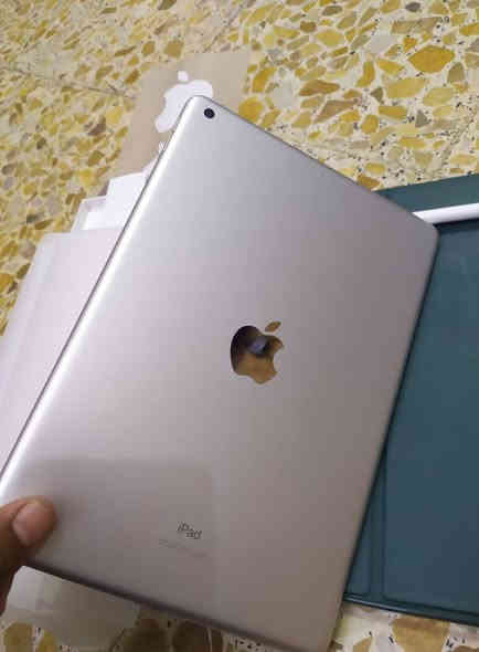 للبيع مكاني نجف ما مفتوح ولا مبدل بي أي قطعة جديد شخط واحد مابي ذاكرة 64 السعر 280 بي مجال قليل رقمي بي واتساب ***********
