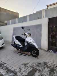 ماكس ثعلب 140 نضيفه تخبل كفرات بلادي المحرك ناعم يخبل الدراجه كله بلاد...