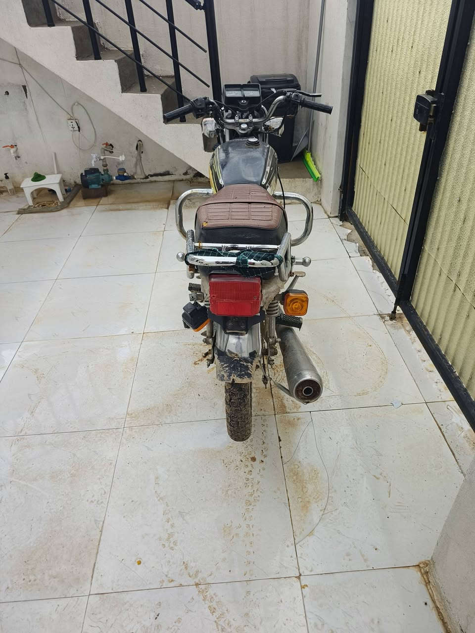 ماتۆر بۆ فرۆشتن 
سحر 300هەزار


**إذا كنت صاحب هذا الإعلان وتريد حذفه لأي سبب، رجاءا أرسل رسالة إلى الدعم الفني**