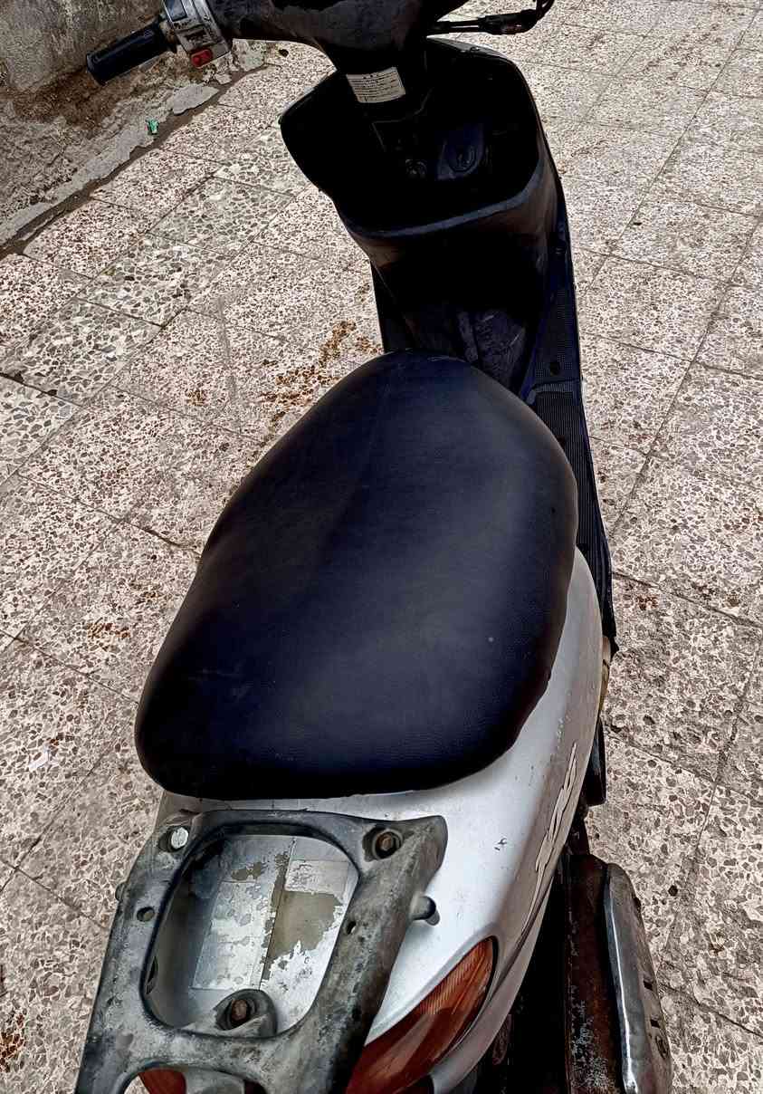 السلام عليكم عصفوري للبيع 
دراجه تخبل شلعه ومعدل اشاير تشتغل 
تايرات جدد عنواني البصره قضاء المدينه سعر خاص واتساب متواجد ***********
