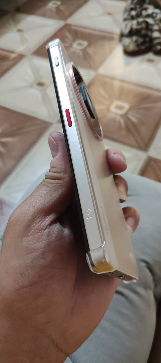 موبايل نوبيا ذاكرة ٢٥٦ رام ٢٠ كاميرا ١٠٨ البوبجي ٩٠ فريم حالة الجهاز نظيف جدا استخدام قليل مع كامل ملحقاته السعر ٢٢٥ بيه مجال


**إذا كنت صاحب هذا الإعلان وتريد حذفه لأي سبب، رجاءا أرسل رسالة إلى الدعم الفني**