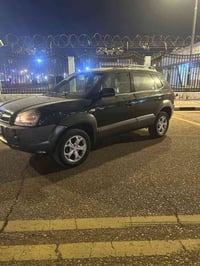 كيه توسان موديل 2009 مكنيه وكير كفاله كاز متومه رقم  وسنويه سياره حلوه...