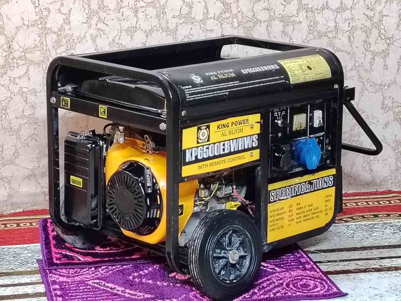 مولد استره بانزين ٦كيفي ٢٤ امبير ملف نحاس سلف وبكره نضيف كلش ما داخل تصليح ابد بعدهي عله وضع الشركه شغاله وعل فحص السعر ٣٦٠ الف هاتف ((***********)) ((***********)) الكورك بي واتساب يوجد خدمت توصيل العنوان بغدا د تاجي
