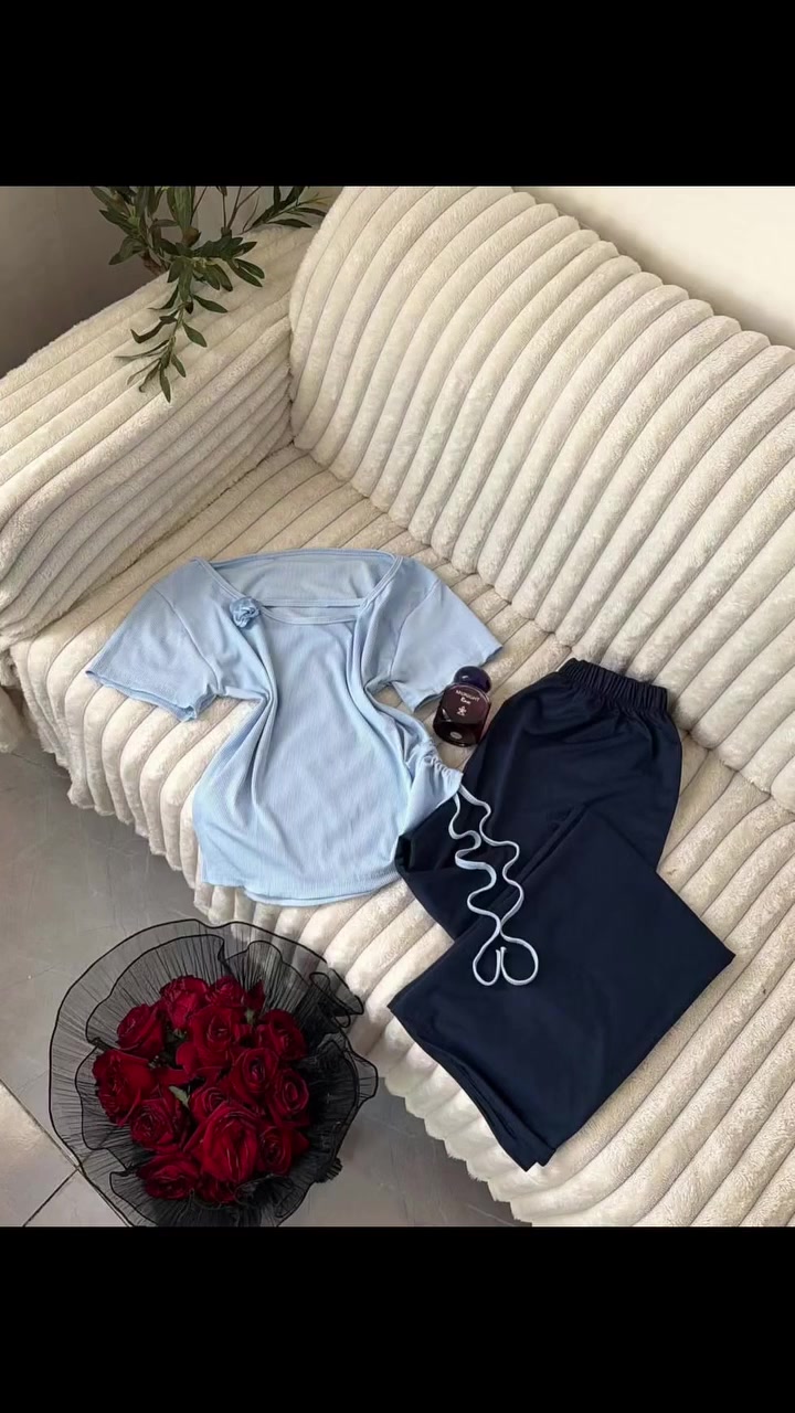 🦋✨ صيفج أحلى ويه مريم ستور ✨🦋
تراك صيفي يجنن بلون مرتب وناعم 💙
الخامة فانيلة قطن مصري خفيف ومريح للصيف 🌤️🫶🏻
🦢 القياس : فري سايز
يلبس من وزن 50-75
💸 السعر : 18 ألف فقط
🚚 متوفر توصيل لجميع محافظات العراق
📩 للحجز مراسلتنا على الخاص
✨ الكمية محدودة حبيبتي ✨


**إذا كنت صاحب هذا الإعلان وتريد حذفه لأي سبب، رجاءا أرسل رسالة إلى الدعم الفني**
