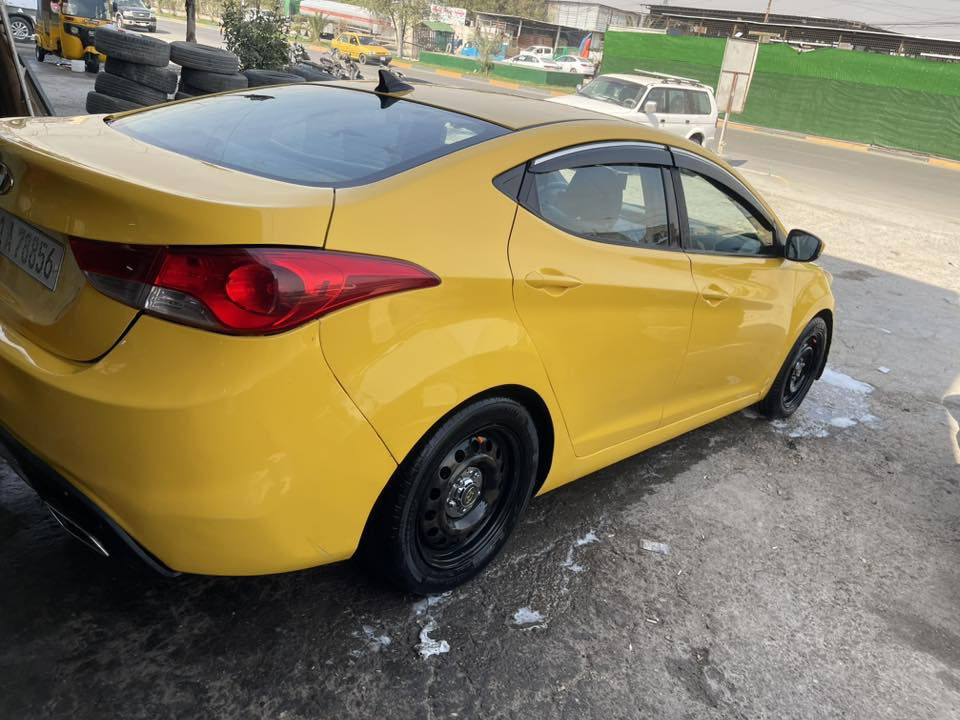 سلام عليكم النترا مديل 2013
حادث السياره جاملغ ايمن بصف سايق بدون تبديل ليبل واحد 
سياره خير من الله لا تبخير ولا تنقيص رقم بغداد بسمي 
نص فول تحكم ستيرن اشاير بل مري ايكو مانع انزلاق شاشه تاب كامرا دواره السعر 100 وبيه مجال بصيط حك الجيه العنوان امً الكبر والغزلان قرب تقاطع الكياره شارع ابو ريش ***********
