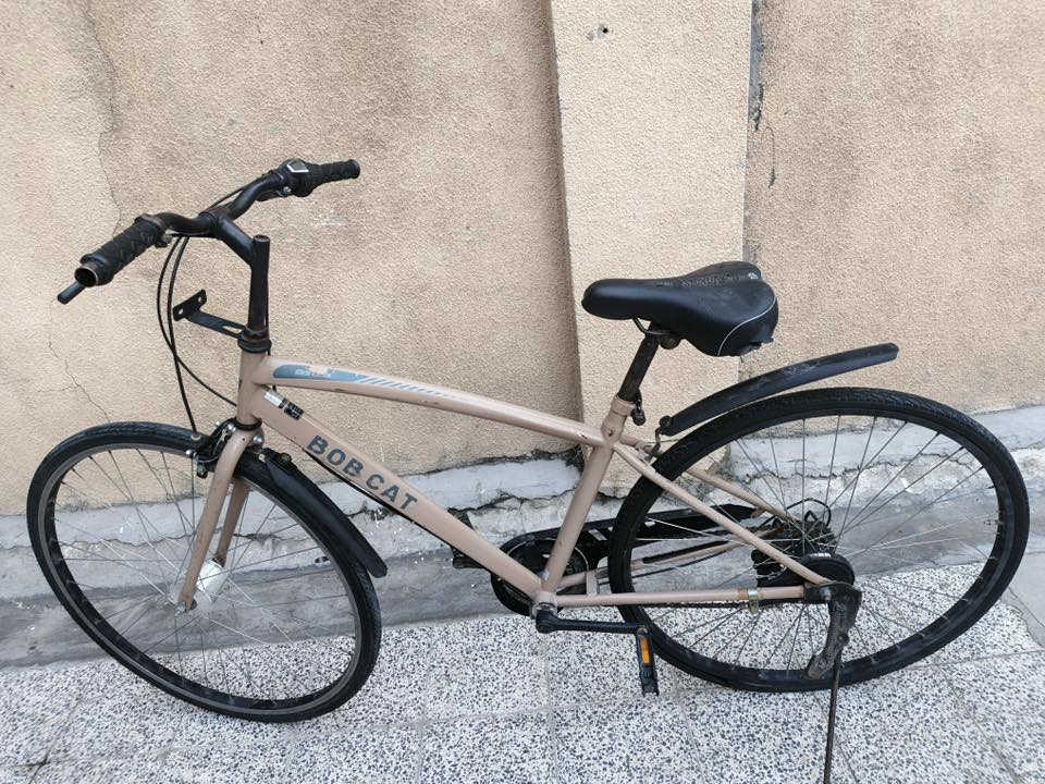 بايسكل للبيع نضيف جدن وبعده جديد كلشي بي يشتغل البايسكل لكطع فول واحد على واحد السعر 90وبي مجال التفاصيل الكثر مراسلة الرقم 0781 150 0881
