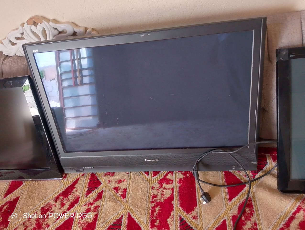 ابلازمات حجم 42 و 43 ياباني. بضاعه كويتيه.  نضافه 90%100 للتواصل  واتس اب او اتصال *********** شرط لا مصلحه ولا شي تاخذه فحص
