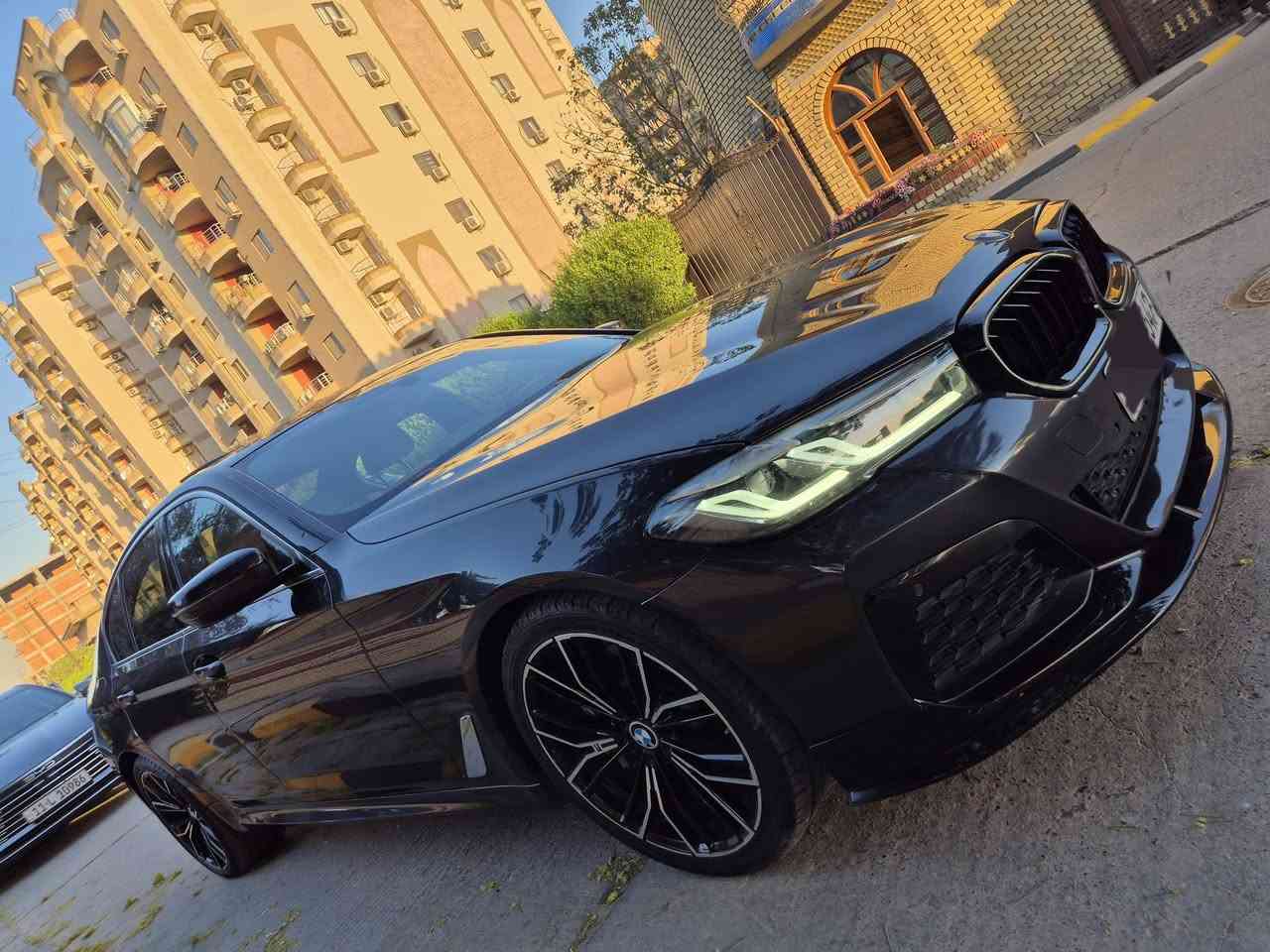 ارخص BMW530 2021
فول موصفات 
داخل قرميدي 
سماعات هارمان كاردون
داتو شو 
تحكم بل شاشه عن طريق الاشارات 
4 بصمات 
صندوك شفط
شحن لاسلكي
كشنات خزن+ تدفئه + ستيرن تدفئه
عليها كت ام بكج 
صفر مسج 
رقم اربيل بأسمي  
بجم كبس شواصي لغود كفاله
ايرباك طاك و مبدل سستم بلادي
ضرر جانبي بسيط
محرك كير كفاله غير مفتوحات 
رقم اربيل بأسمي
سياره بل جيس الله شاهد كلش نظيفه بدون اي نقص 
مكاني بغداد 
وسعر  جدا جدا مناسب بسعر محدثه
ب258 بيع بنقد فقط بدون مراوس 
***********/وتساب
 غير متواجد على الماسنجر 
غير متواجد الصبح
