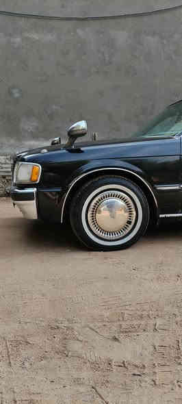 السلام عليكم من رخصة صاحب الكروب
سيارة ارنب كراون موديل (2000)
مكينة ونجي جديدة السيارة كفالة عامة من الضربة والصبغ ونقل الجثة سيارة اصولية وجاهزة للمداور هاي السيارة كدامك شوف الصور واذا عجبتك اتصل على رقمي او راسلني على الواتساب
الرقم :***********
سعرهة (75) وبيهة مجال خير من الله وتدلل
