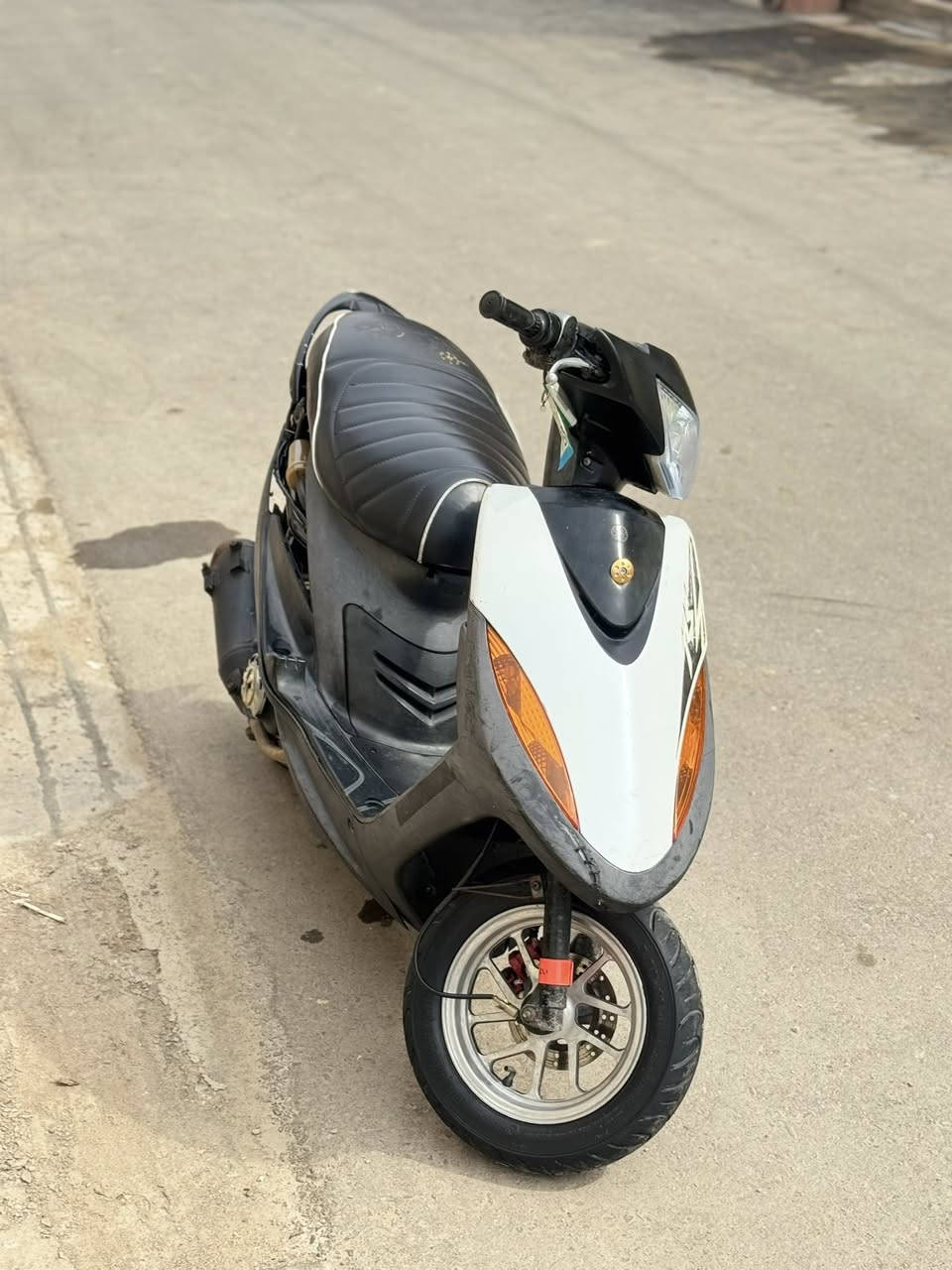 للمراوس بعدله او بيع موشراي اخيكك لاتعبني دراجه ناشفه وماناقصه ايشي
ملاحضهه بدون ويل وكشن اطيك بلادي💙


**إذا كنت صاحب هذا الإعلان وتريد حذفه لأي سبب، رجاءا أرسل رسالة إلى الدعم الفني**