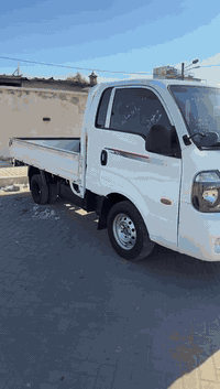 سلام عليكم ورحمة الله وبركاته 
كيا بنكو 3 دخول جديد 2014
السيارة أربع دكم 
اوتماتيك 
كير مكينه كفاله 
حداديه جديده 
ملاحظة بدون الوحات 
السعر 65$💵
مكان بغداد 
***********
