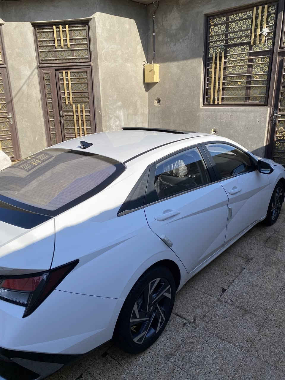 السلام عليكم النترا موديل 25 ماشيه 18الف كفاله عامه وكاله مجانيه فول مواصفات سعرها 150مكاني بصره ***********
