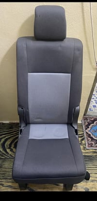 كشن مال هايسه ام البوز للبيع سعره 140الف  07830043116