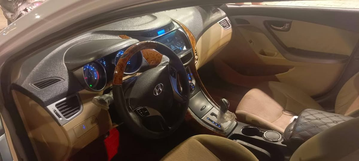 لانتره خليجي مديل 2014 فول ماعده بصمه رقم بغداد بسم شرط. تحويل مصفره هيه وغرمات هزه جديده موجود ويل كب ماله مكينه لانبخير لاتنقيص شرط ترايك لبصره مكينه 2000 مكاني بغداد مدينه صدر خابر ودلل ***********
