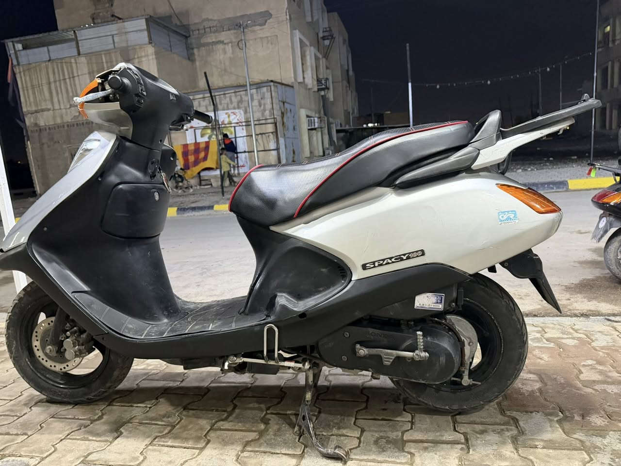 سبيسي ياباني للبيع رمبة السعر *********** دراجة صار شهر من طالعة
