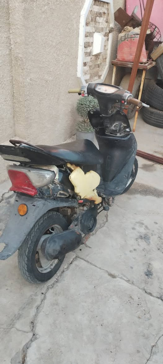 سلام عليكم عصفور كامله نقصها كفرات هيه دراجه مال بيت تفيد اعل تعمير هم سعر١٥٠ وبيها مجال رقم*********** عنوان بنوك او شعب
