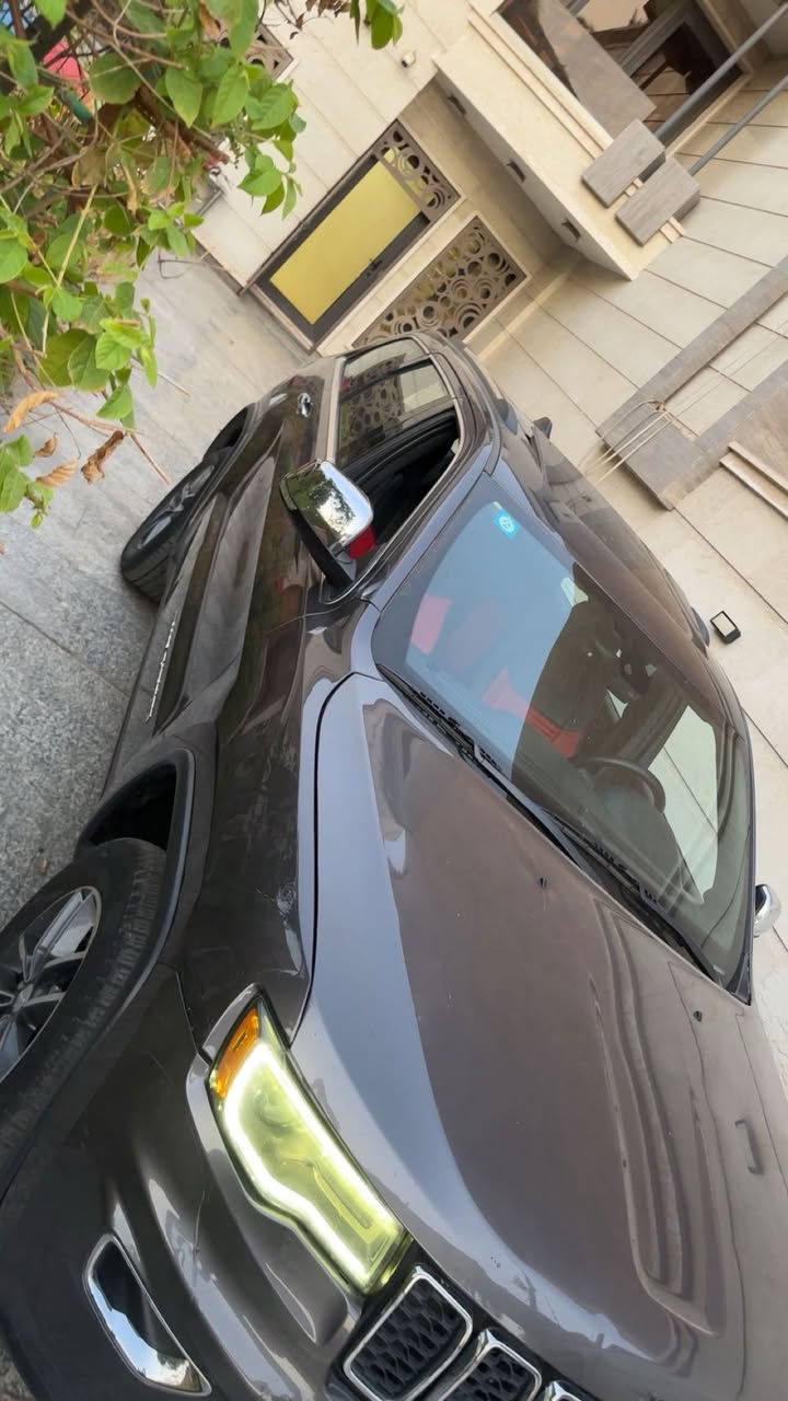 جيب  2018  بسعر كلش مناسب  قطعين صبغ بدون دواخل بدون ايرباك
فول مواصفات1/1 مخلصه للاخير
مكاني بغداد حي العدل
***********
