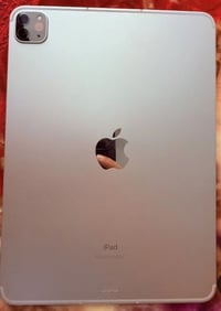 ايباد ١١ برو • ام تو • بطارية ٨٩%