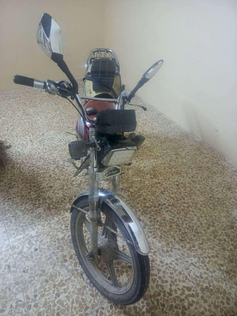 سلام عليكم دراجه اللبيع يعوزها ملف فقط دراجا بيعها فحم في فحم السعر 100مكاني جنوب الموصل الي ريد يتصل علي. ‏‪***********‬‏
