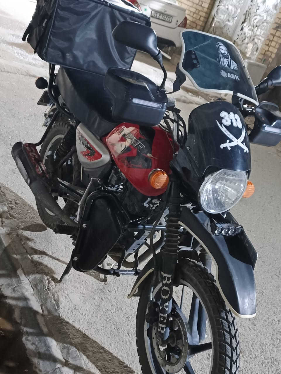 بوكسر مديل 22 نازله بل 23 شهر ل 11 دارجة مكفوله من تاير لتاير مابيها أي نقص السعر مليونين أو 150 وبيها مجال بل واقع احلا من صوره مكاني الخطيب بغداد مقابيل الشعله ***********
