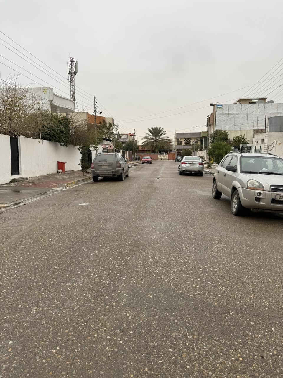 🔚  دار للبيع طابو ملك صرف مساحة  ( 420 م) 
        بسم شخص واحد

       
   واجهة:      16    متر 
   العمق:      26    متر 

العنوان / كركوك- القادسية الثانيه المربع الذهبي 
         قرب مجمع المدارس مقابل حلويات الحلواني 

☎️ للإستفسار يرجى الاتصال 
بالأرقام الموبايلات الواردة أدناه

***********  واتس اب 

📍او زوروا مكتبنا مكتب الصًرح للعقار 
     في القادسية الثانيه قرب مثلجات سارا
