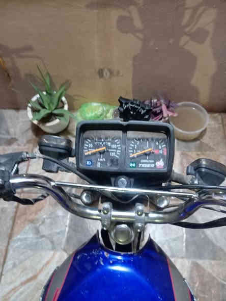 دراجه تايكر موديل 21للبيع كلشي مناقصها بس باتري سعر 375وبيها مجال حك الجيه رقمي ***********
