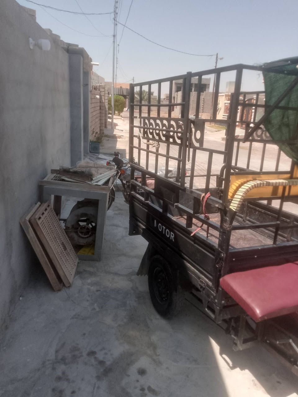 السلام عليكم ستوته البيع مديل 18ومحرك مديل 20ستوته انطيك شرط بيها @السعر خاص@
مكانهه تكريت عوينات@***********
