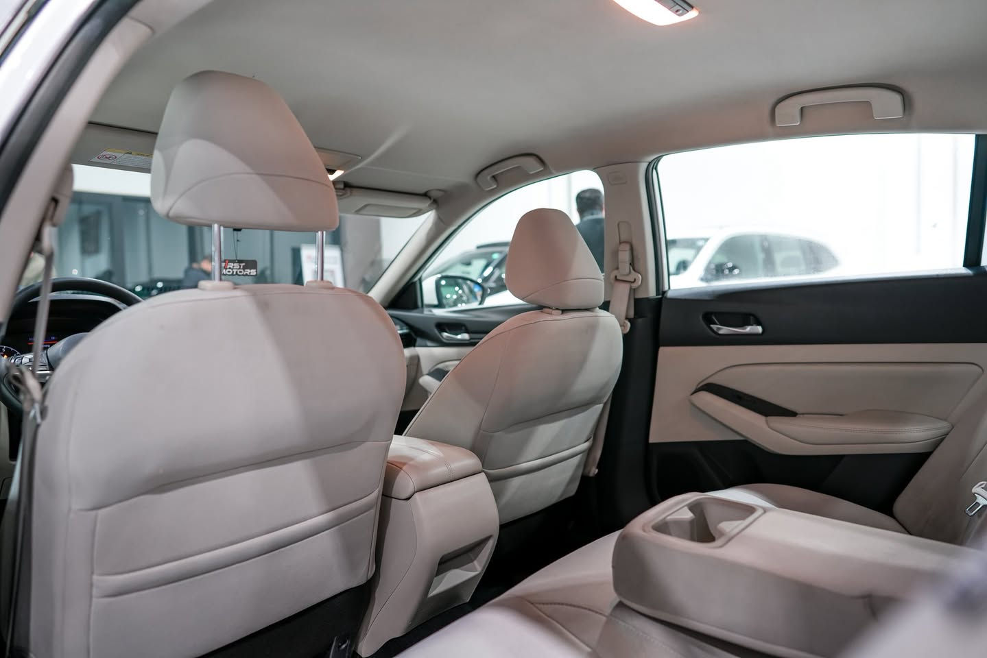 کوردی /عربی
*********
دروستكراوي :- nissan 
مۆدێل :-    Altima 
ساڵ : 2019
بزوێنەر :V4 2.5L
بگۆری بزوێنەر : Automatic 
سوتەمەنی : بنزین
نرخ : 16500$
دۆخ : بەکارهاتوو
ماوەی ڕۆشتوو: 57 mile   
تابلو ئوتومبێل : erbil  
***********
النوع :-nissan  
المودیل : Altima 
السنة : 2019
المحرك : V4 2.5L  
ناقل الحركة: Automatic
نوع الوقود : بنزین 
الحالة: المستخدم 
السعر: 16500$
عدد اميال :57 mile          
رقم السیارە: اربیل
**********
***********
***********
عنوان : اربيل ترافك لايت مخمور قريب من معمل بيبسي
