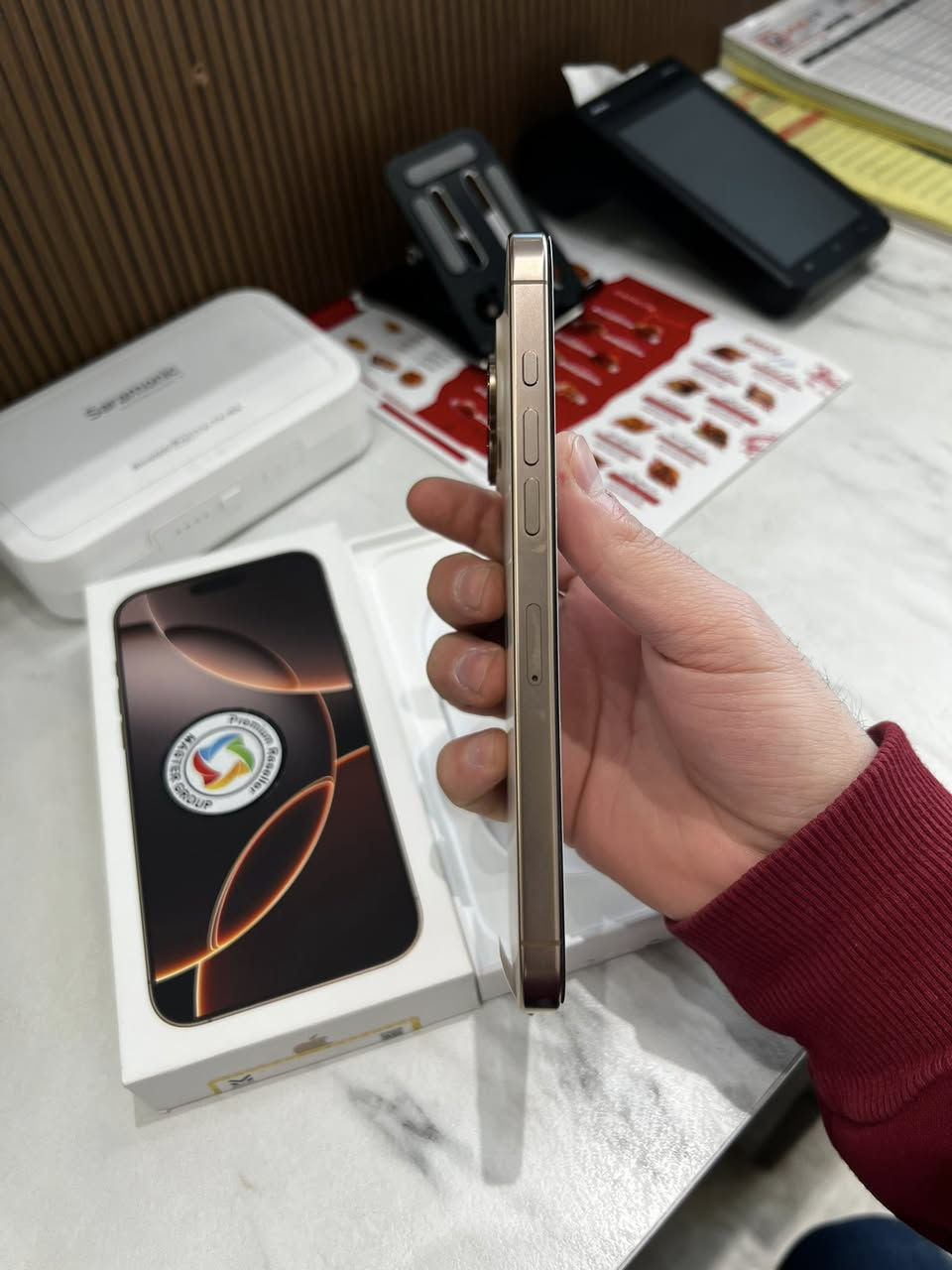 سلام عليكم 
آيفون ١٦ برو ماكس ٢٥٦ كيكه ماستر عربي بطاريه ١٠٠ بلادي مشحون ١٢٦ مره فقط جهاز مكفول حتى من الشخط 
مليون و ٣٠٠ وبي مجال مكاني كركوك 

***********
