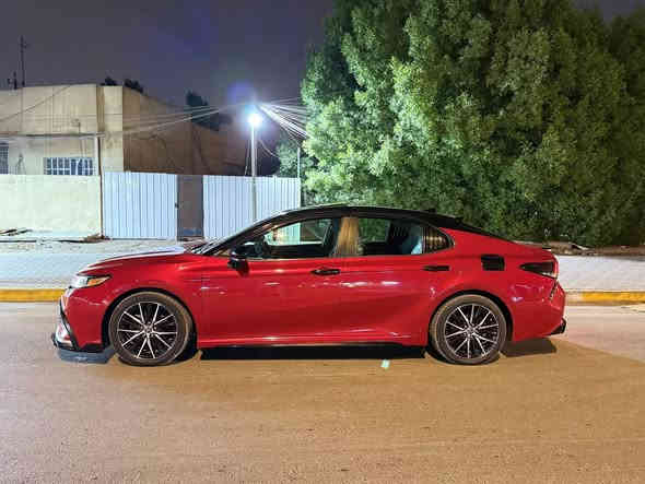 السلام عليكم 
كامري 2023 
للبيع او مراوس حسب القناعه 
فئه SE بلاص 
مواصفات/ فتحه +شاشه+ كشنات نص جلد امامي تدفئه +رادار امامي جانبي خلفي اشاير مري وبيها هواي مواصفات بعد سياره وارد امريكي ماشيه 32 الف m سياره حادثها جاملغ خلفي بارد وقبق جنطه صبغ بجم كبس بدون ايرباك بدون دواخل بدون تبديل مكفوله. مكان سياره بغداد الاساتذا 
سعر 23 الف 
***********
