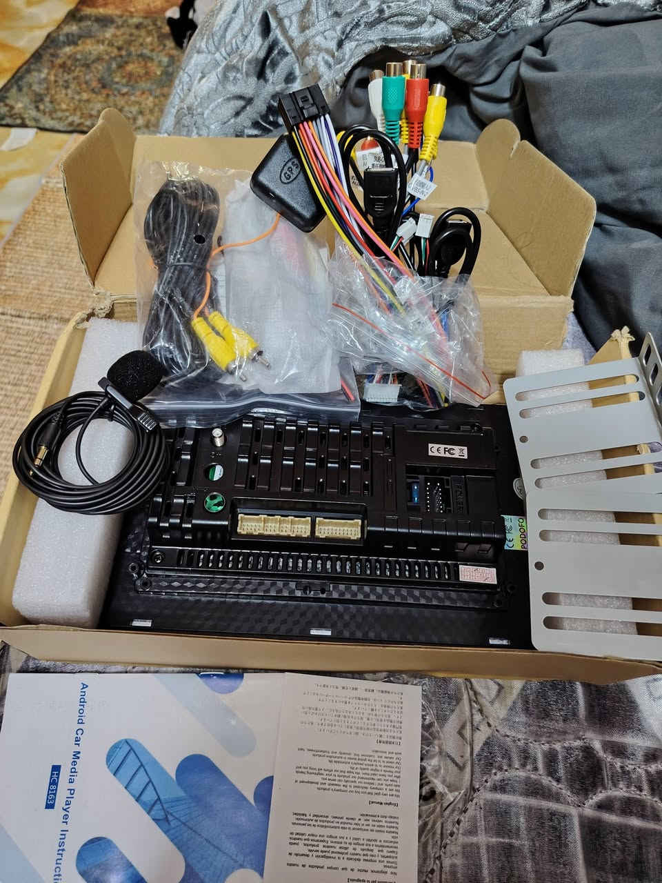 شاشه تاب ملحقاته كامله
السعر75 الف تواصل ***********
