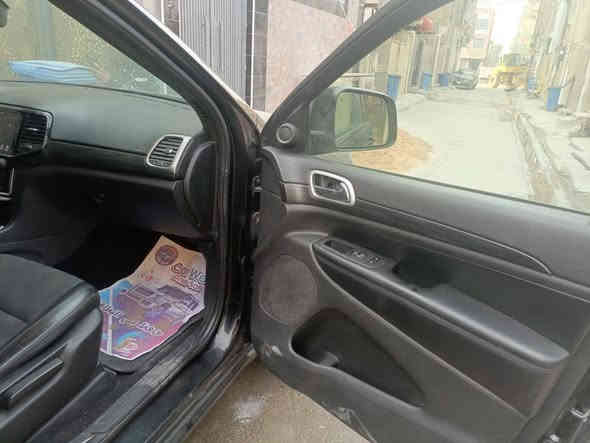 سلام عليكم  جيب الاريدو  مديل 2019 سياره ورد امريكي سياره فول موصفات  فتحه كشنات كهربه تتفددفه تبريد فور ويل  سياره من امريكه ابيه 3قطع بنيد وجملغ  وجملغ السايق  الخلفي  ***********  هذ رقم ابو سيار وتفصل اكثر يمه  مكلف بنشر
