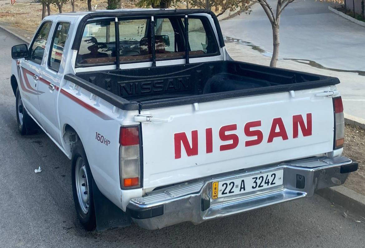 نیسان پیکاب  2007
ناو سور 
تەنها درگای عەرهبانەکەی
 بۆیاخە کەمێک ساردی هەیە
 چەند پەڵەیەکی بچوکە

سعر لە کۆمێنت داوابکە ڕاستەخۆ بۆت دیت 📩 

سەیارەکە زۆر جوان ماوەتەوە 
 بەناوی خۆمانەوەیە سەنەوی بەسەر نەچووە

ژمارەی خاوەنی 
***********
***********
وەتسئاپ
