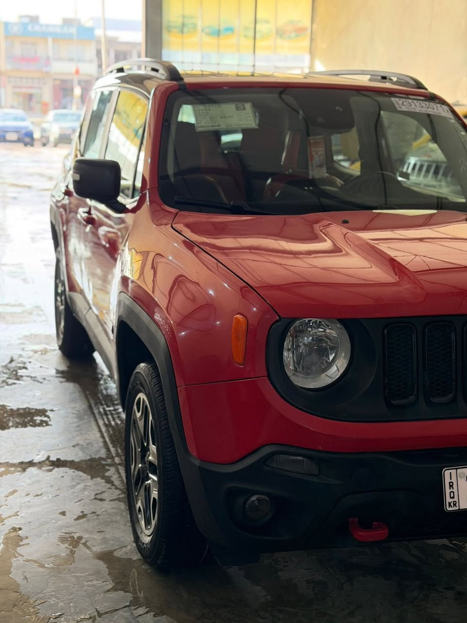 السلام عليكم 
جيب رانكيت مديل 2017 
سياره كلش نضيفه 
مكينه وكير خير من الله 
رقم اربيل تحويل ثاني يوم
ضررها نص بنيد وجامرلغ مثل ما مبين بل صوره
سعر 105$ وبيها مجال 
مكاني ديالى بعقوبة حي المعلمين 
داخل معرض الماسه 
***********
