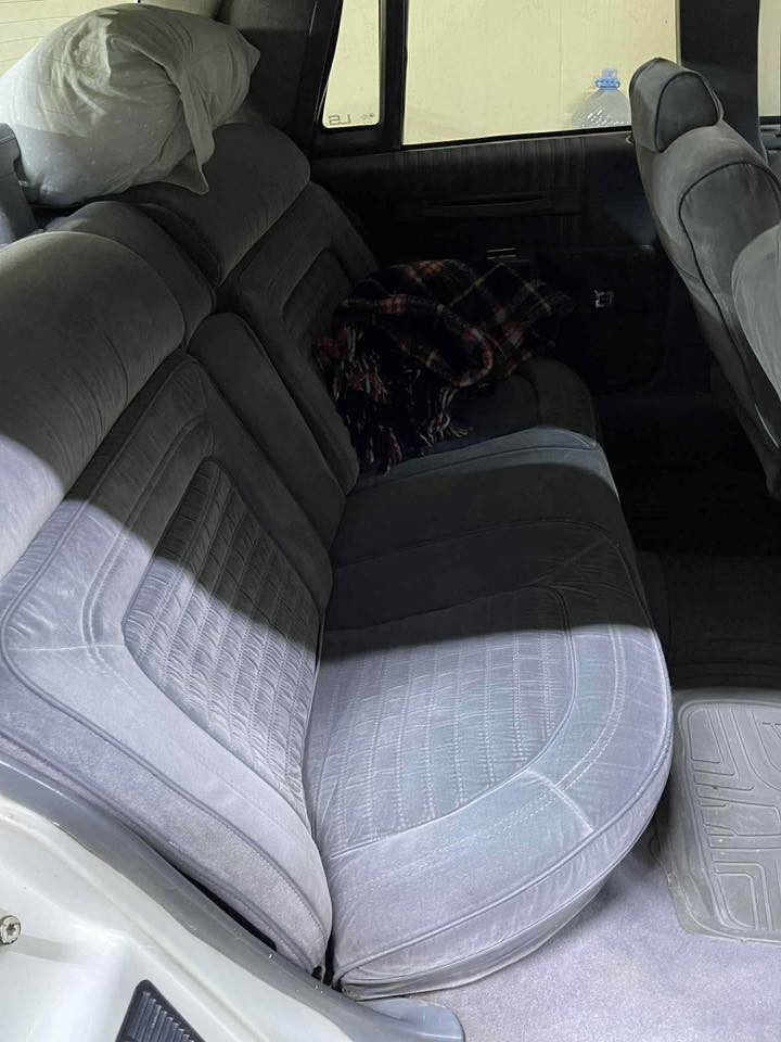 للبيع غرفة نضيفة كابرس 90
كشنات
بطاين عدد 4
فرشة ارضية
تنته
احزمة كاملة
المكان بغداد
***********
