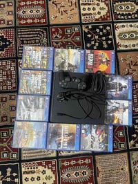 شباب ps4 slm  واحد تيره لك ستيكر ابد ما مفتوح على وضع الشركه رايده ب 2...