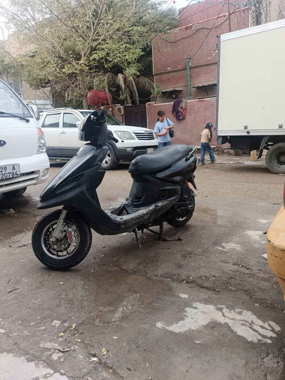 سلام عليكم دراجه ماكس قجمه كامله مكمله من لايت من اشاير ستان جديد من كلشي نقصه جوزه و كابريتر مكينه 55 و هاي الفشكه اشتريته من الرنبه الها 

تزويد 
1ويل كب 
2صالنصه FM
3 سلف 
4فج بريمبو و تتطواله 
5 صينيه رياضي 
6كلج امامي رياضي 
7بوشه رياضي ٥٥ 
مكاني شعب تواصل *********** وتساب 
سعر 450 وبيه مجال
