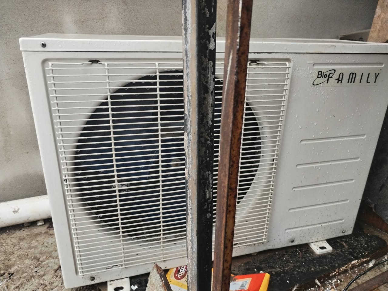 سبرت للبيع
شغال كامل
يراد الغاز بس
طن ونص
عنوان كرامه
السعر 150
 بمجال
رقم الهاتف
***********
